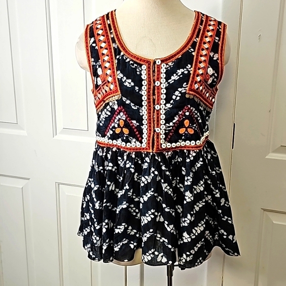INDIGO MOON Size medium Enbroidery sleevless stop W/ buttons. Empire Waist. - Picture 1 of 13